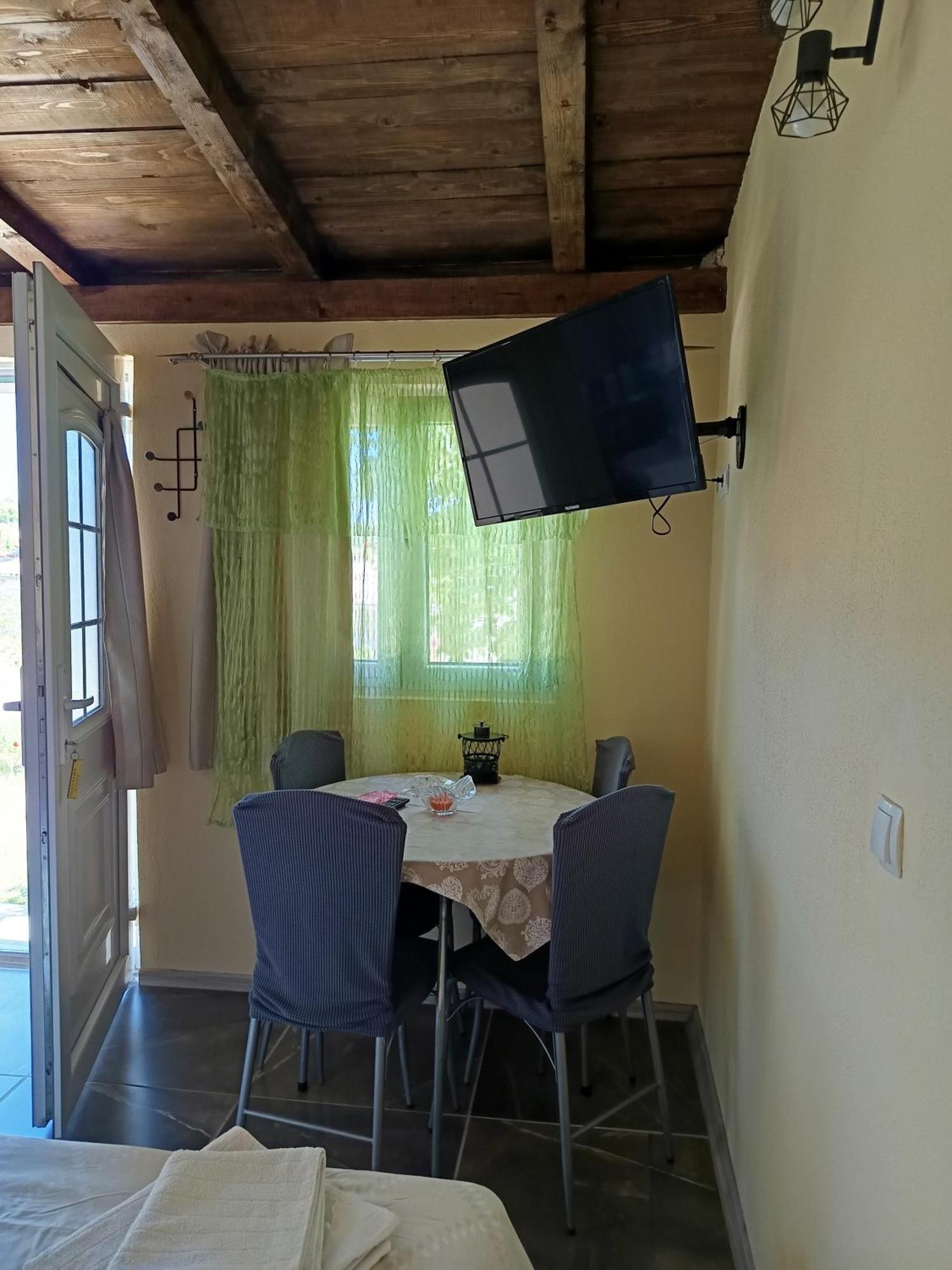 Panorama Studio Скрадин Екстер'єр фото